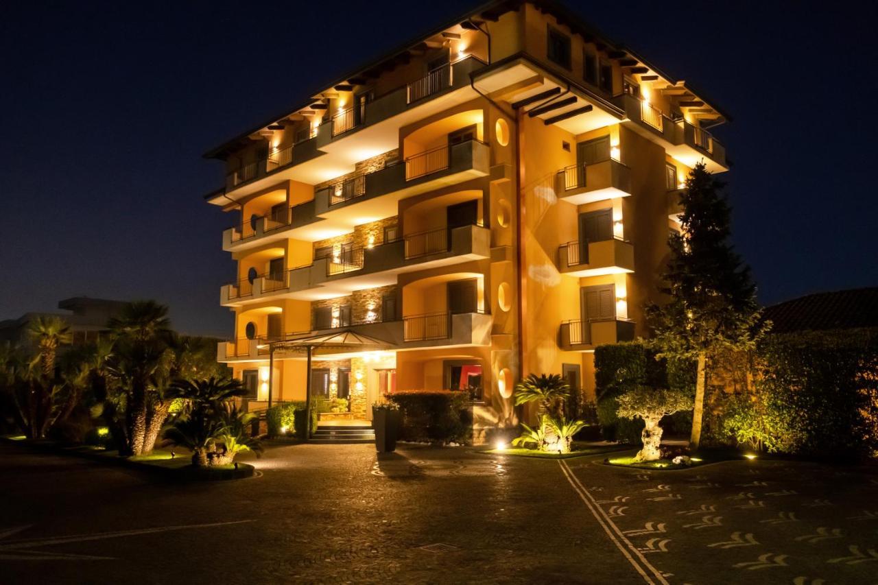 לאגו פטרייה Hotel Orizzonte מראה חיצוני תמונה